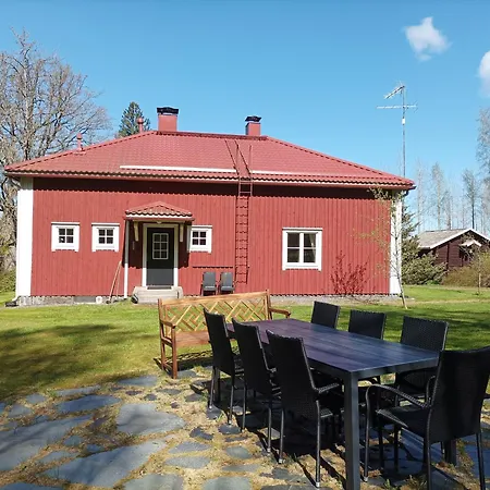 Villa Metsaenvartija *